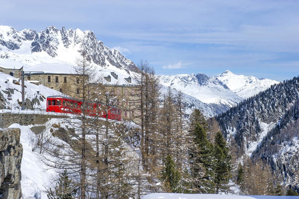 Vtf Les Econtres Hotel Chamonix Exterior foto